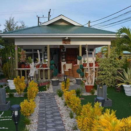 Leo'S Petit Villa Annex Praslin Luaran gambar