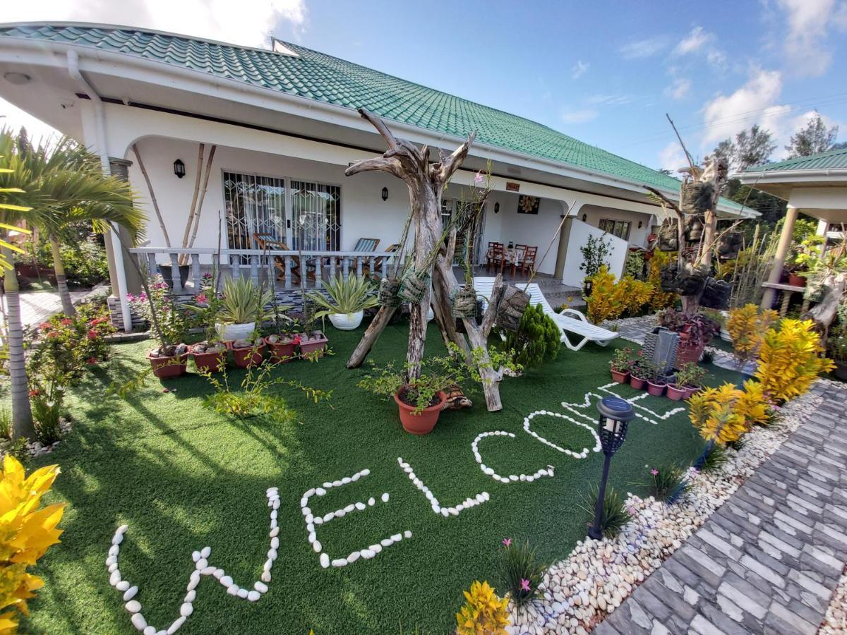 Leo'S Petit Villa Annex Praslin Luaran gambar