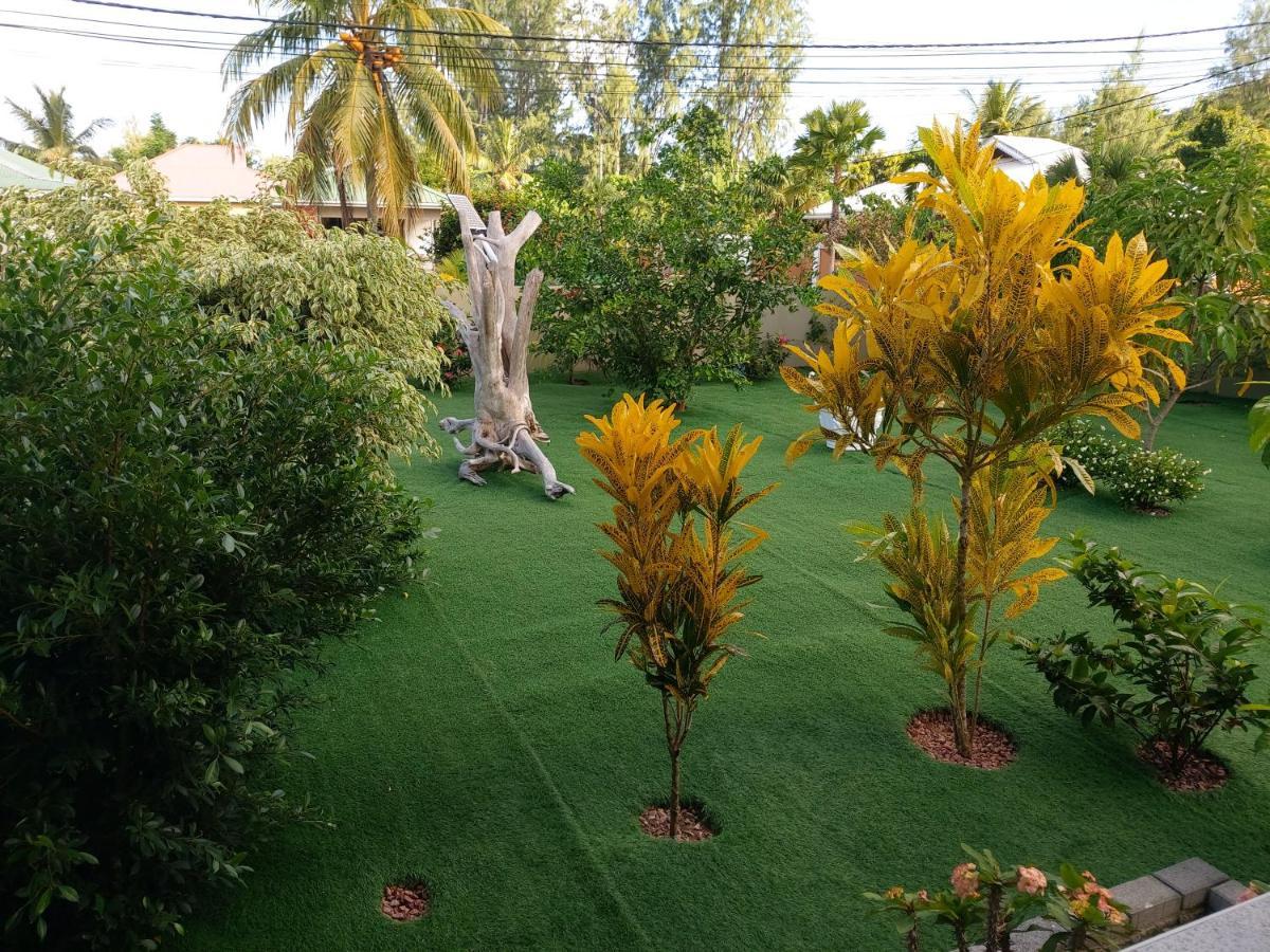 Leo'S Petit Villa Annex Praslin Luaran gambar