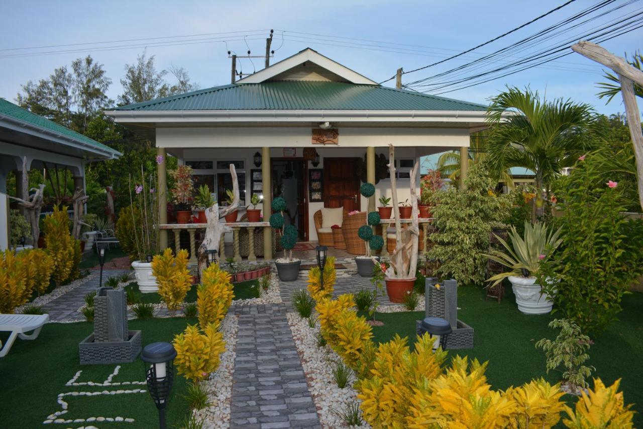 Leo'S Petit Villa Annex Praslin Luaran gambar